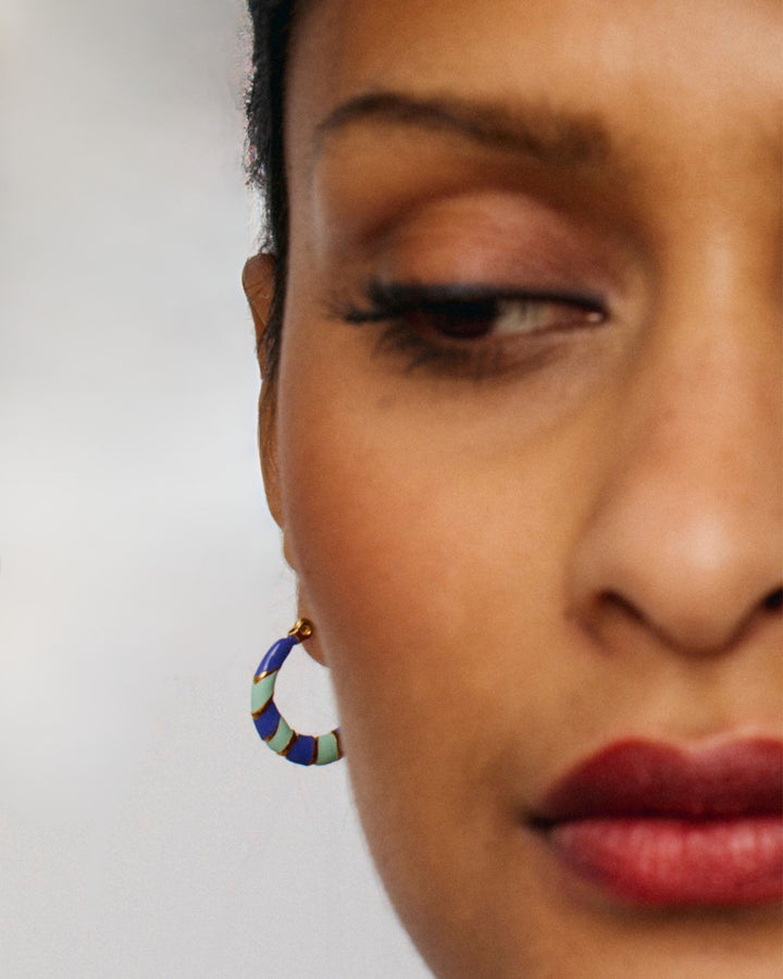 Twiggy - Boucles d'oreilles violettes et bleues